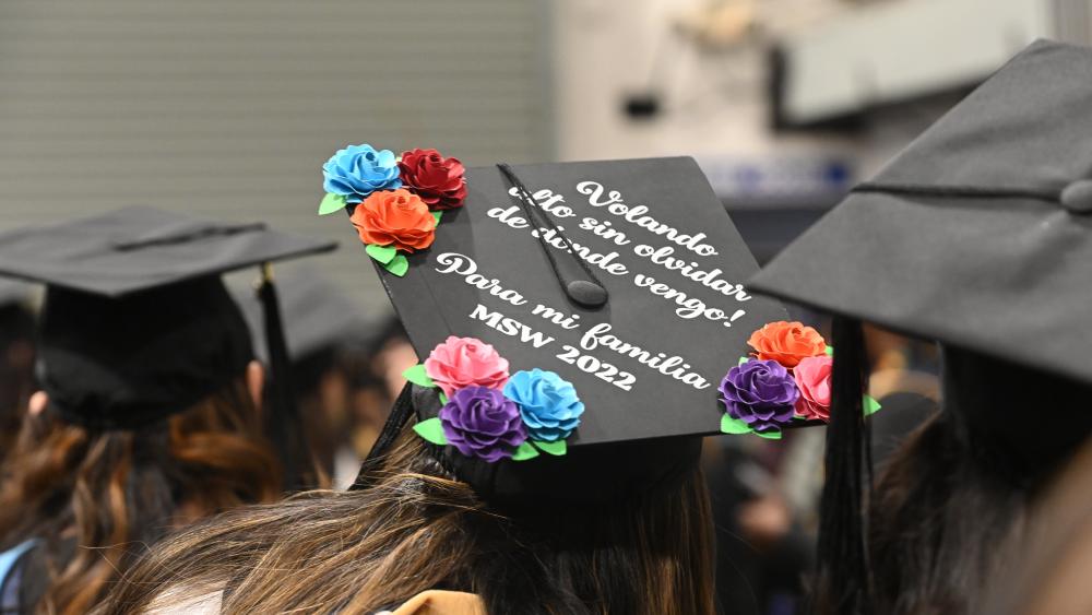 Commencement Cap with Spanish Quote